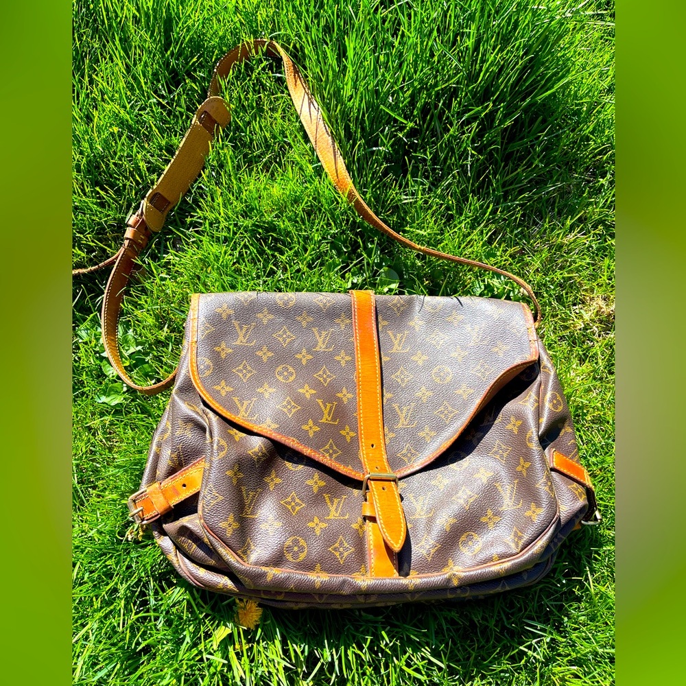 Louis Vuitton Samur Large (look pics)